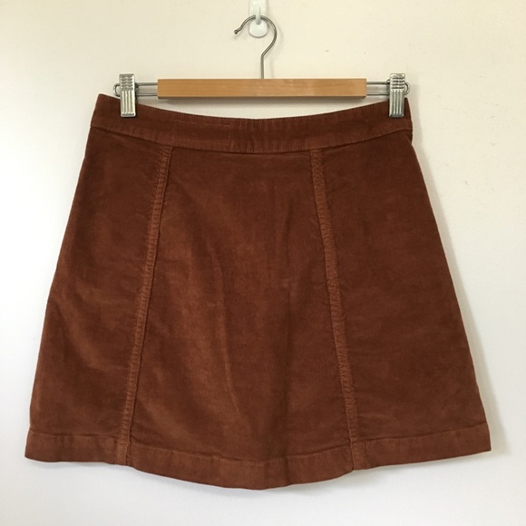 High waisted button up skirt - Picture 2 of 3